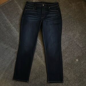 White House Black Market “the sculpt” slim jeans. Size: 12 slim SHORT